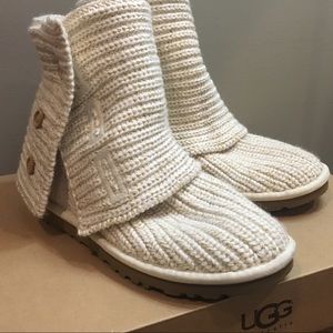 UGG Cardy Boots size 6, Cream with gold
